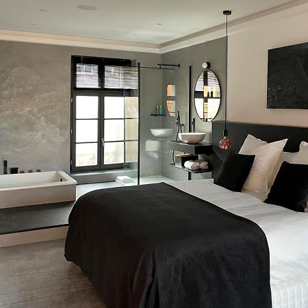 Ennea - Jacuzzi & Luxury Suites (Adults Only) Περπινιάν Εξωτερικό φωτογραφία